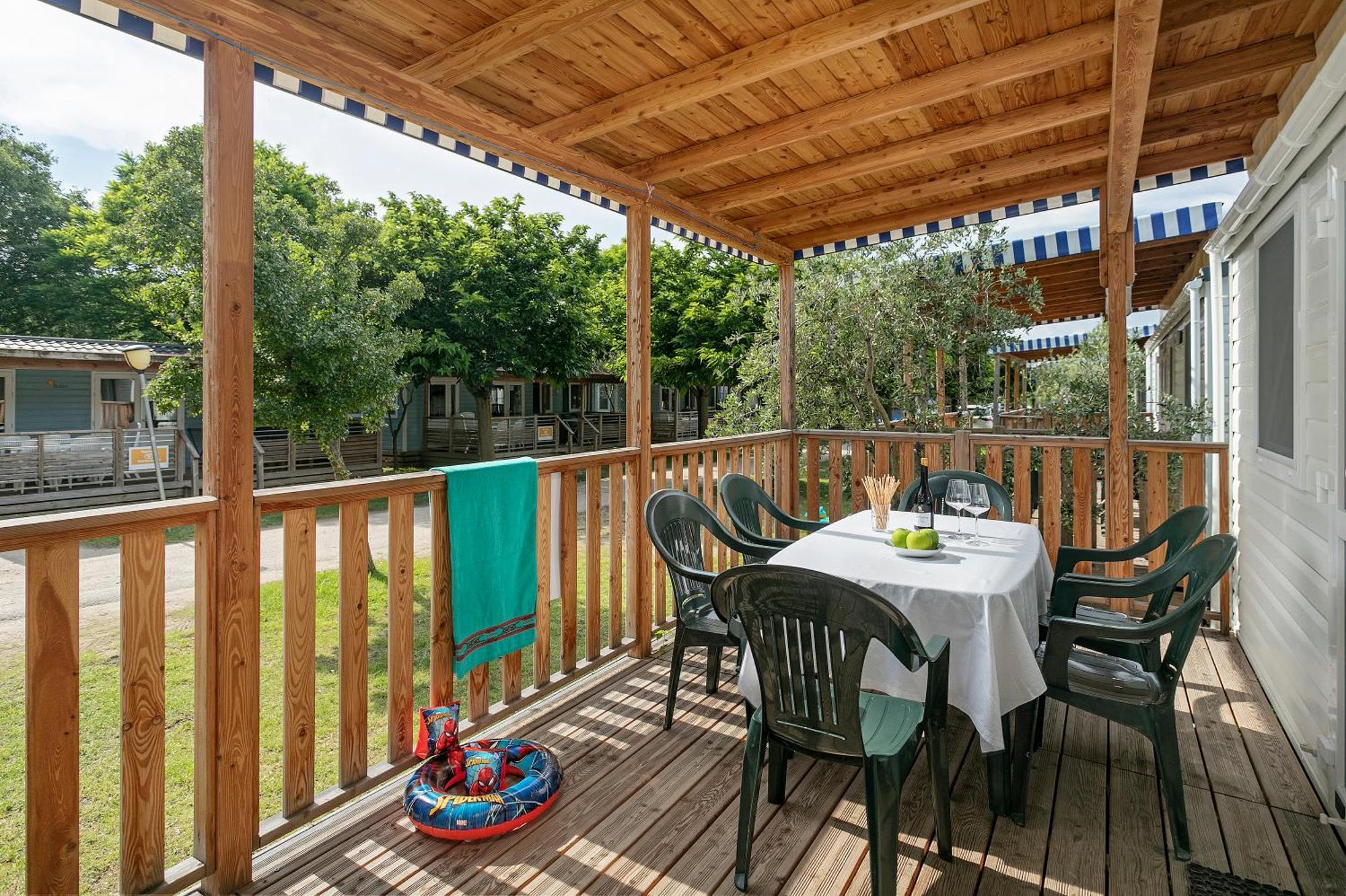 Albatross Mobile Homes On Camping Cisano & San Vito S. P. A. บาร์โดลิโน ภายนอก รูปภาพ